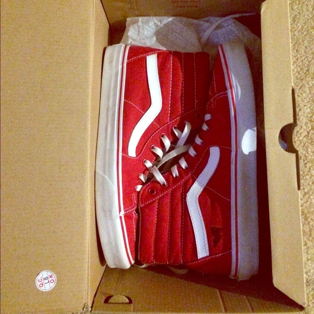 Vans “Red Formula” unisex